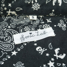 Load image into Gallery viewer, SONIC LAB PAISLEY SKULL PRINT L/S BUTTON UP
